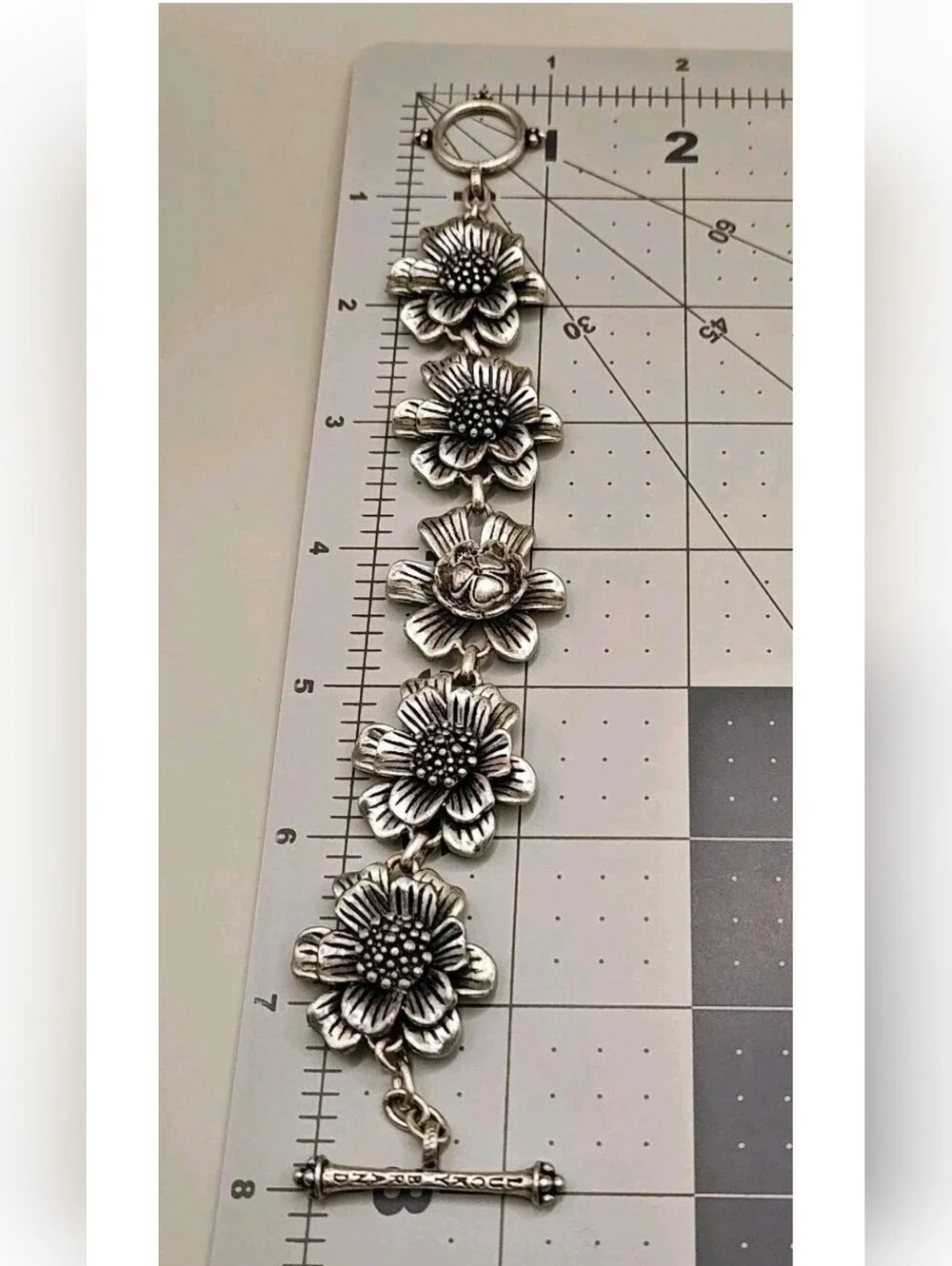 Lucky Brand Daisy Sunflower Links Toggle Bracelet Antiqued Silver Tone 3D Flower